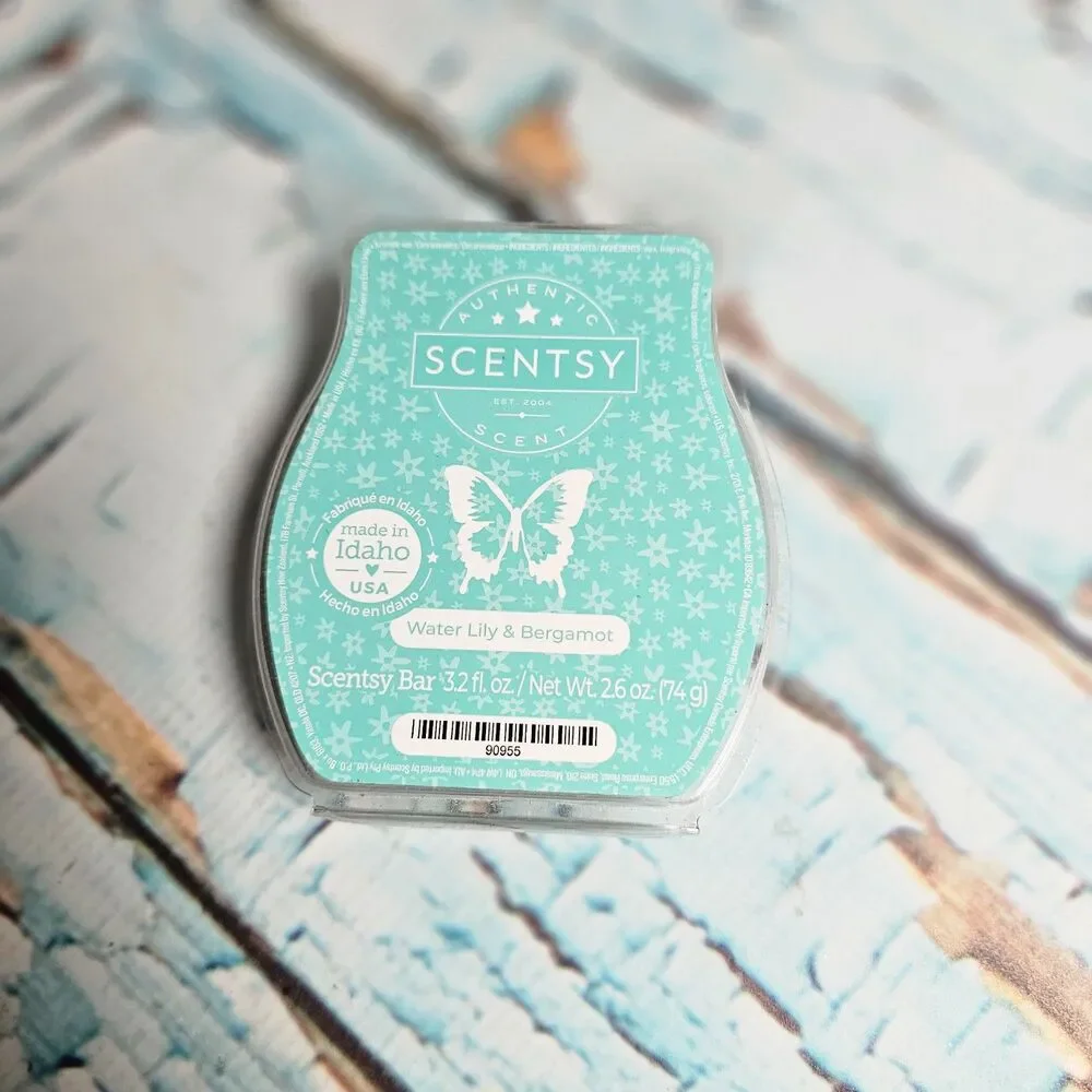 Scentsy Water Lily & Bergamot Wax Bar Retired Fragrance White Musk Clean 2.6 oz
